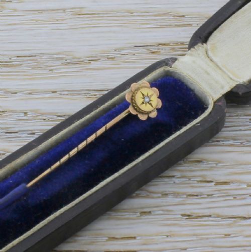 Victorian 9k Gold & Diamond Stick Pin / Tie Pin, Circa 1890

