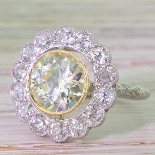Art Deco 4.50 Carat Fancy Yellow & White Old Cut Diamond Cluster Ring, Circa 1920