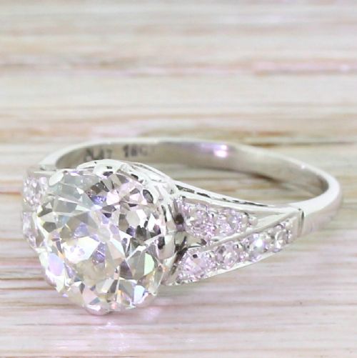 Art Deco 3.03 Carat Old Mine Cut Diamond Engagement Ring, Circa 1930
