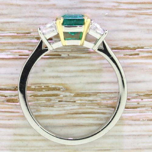 fig 3. Retro Emerald & Trapeze Cut Diamond Trilogy Ring, circa 1945
