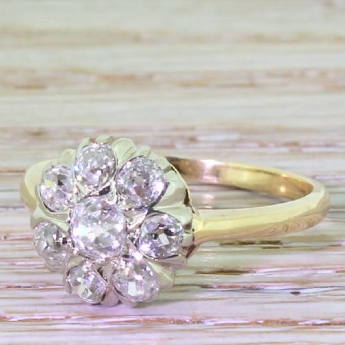 Art Deco 1.40 Carat Old Cut Diamond Cluster Ring, Circa 1920
