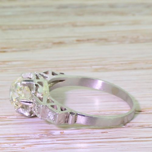 fig 2. Art Deco 1.07 Carat Old Cut Diamond Engagement Ring, circa 1930