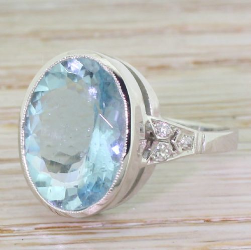 Retro 10.00 Carat Oval Cut Aquamarine Cocktail Ring, Circa 1945
