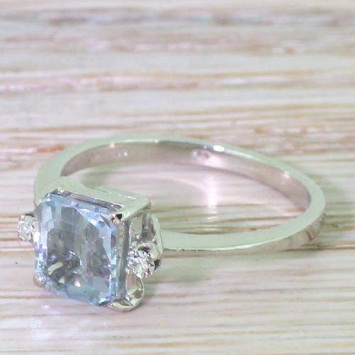 Retro 1.50 Carat Square Emerald Cut Aquamarine Ring, Circa 1945
