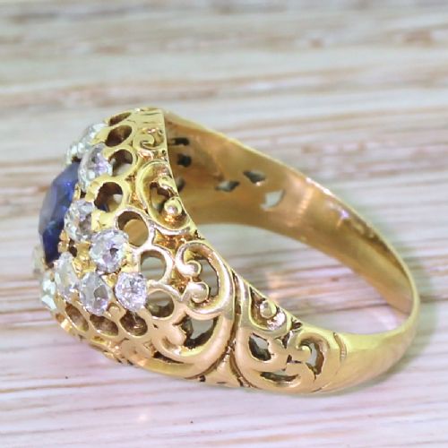 fig 2. Edwardian Sapphire & Old Cut Diamond Filigree Cluster Ring, circa 1905

