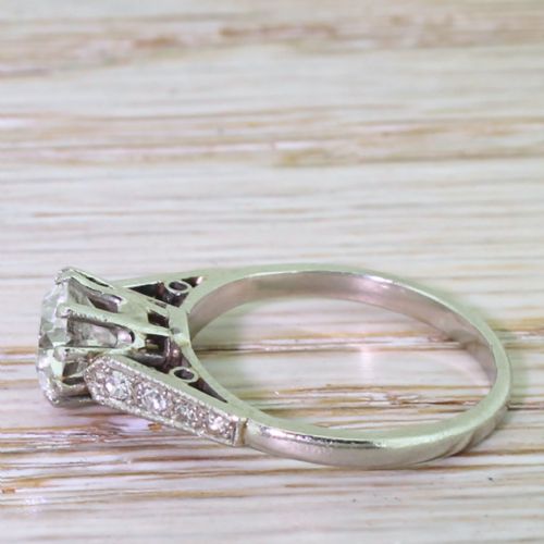 fig 2. Art Deco 1.08 Carat Old Cut Diamond Engagement Ring, circa 1920
