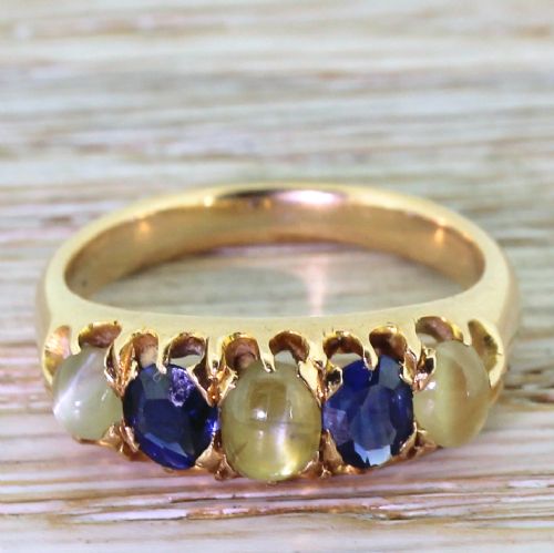 fig 1. Victorian Cat’s Eye & Sapphire Five Stone Ring, circa 1900
