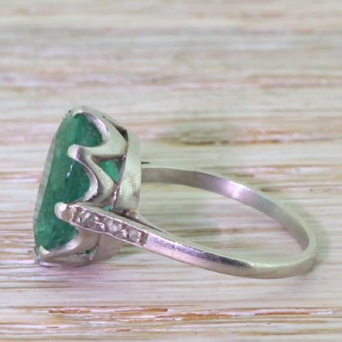 fig 2. Art Deco 5.20 Carat Oval Cut Emerald Solitaire Ring, circa 1935
