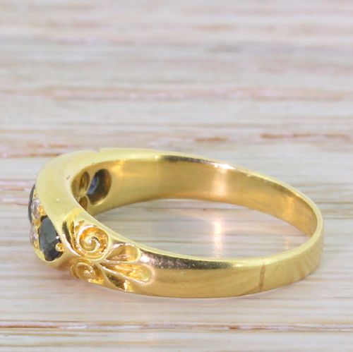 fig 2. Edwardian 0.50 Sapphire & Old Cut Diamond Ring, dated 1908
