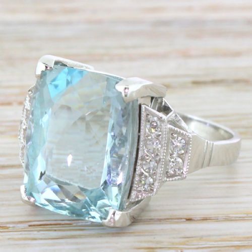 Retro 14.00 Carat Aquamarine & Diamond Cocktail Ring, 1950
