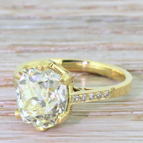 3.66 Carat Fancy Light Yellow Diamond Engagement Ring, 18k Yellow Gold
