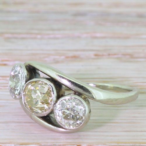 Art Deco 2.20 Carat Cognac & White Old Cut Diamond Trilogy Crossover Ring, Circa 1935
