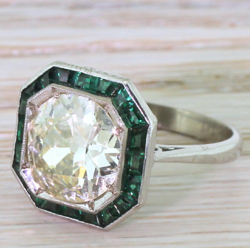 Art Deco 2.91 Carat Old Cut Diamond & Calibré Cut Emerald Engagement Ring, Circa 1930
