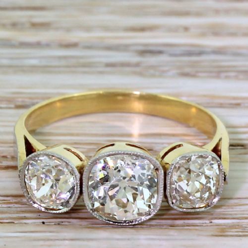 fig 1. Art Deco 2.96 Carat Old Cut Diamond Trilogy Ring, circa 1925
