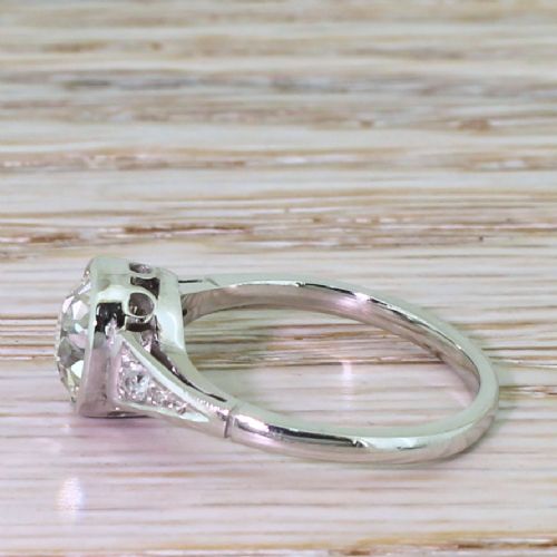 fig 2. Art Deco 1.30 Carat Old Cut Diamond Engagement Ring, circa 1915