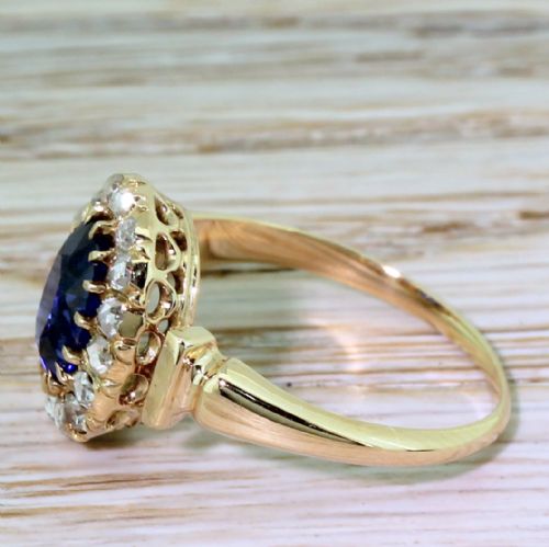 fig 2. Art Deco 1.88 Carat Natural Sapphire & Rose Cut Diamond Cluster Ring, circa 1915