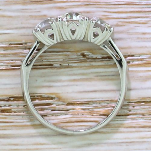 fig 3. Art Deco 1.70 Carat Old Cut Diamond Trilogy Ring, circa 1935