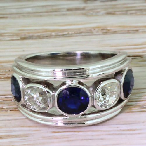 fig 1. Art Deco Natural Sapphire & Old Cut Diamond Five Stone Ring, circa 1920
