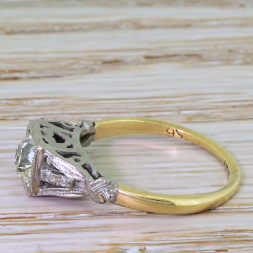 fig 2. Edwardian 0.88 Carat Old Cut Diamond Engagement Ring, circa 1910