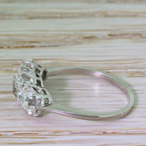 fig 2. Art Deco 2.34 Carat Old Cut Diamond Trilogy Ring, circa 1940
