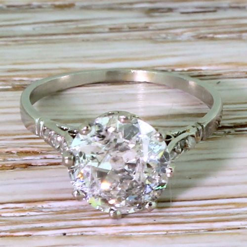 fig 1. Retro 2.17 Carat Old Cut Diamond Engagement Ring, circa 1945
