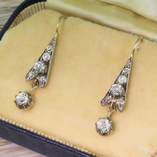 Victorian 0.96 Carat Old Cut Diamond Drop Earrings, Circa 1870
