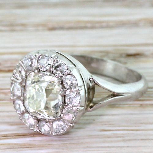 Art Deco 1.69 Carat Old Cut Diamond Cluster Ring, French, Circa 1925
