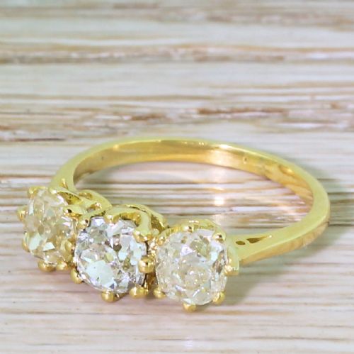 Art Deco 2.56 Carat Old Cut Diamond Trilogy Ring, Circa 1930
