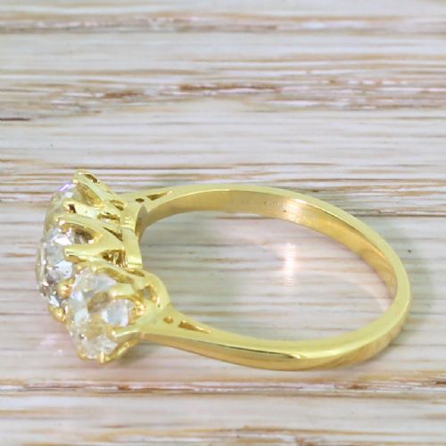 fig 2. Art Deco 2.56 Carat Old Cut Diamond Trilogy Ring, circa 1930
