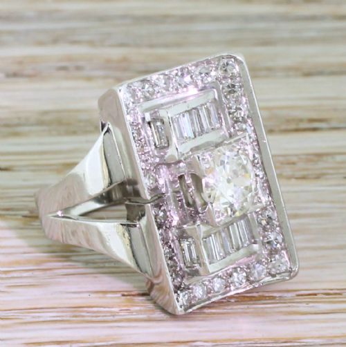 fig 2. Art Deco 2.68 Carat Old Cut & Baguette Cut Diamond Ring, circa 1940