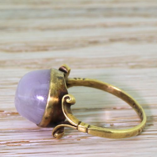 fig 2. Edwardian 11.36 Carat Lilac Star Sapphire Solitaire Ring, dated 1913
