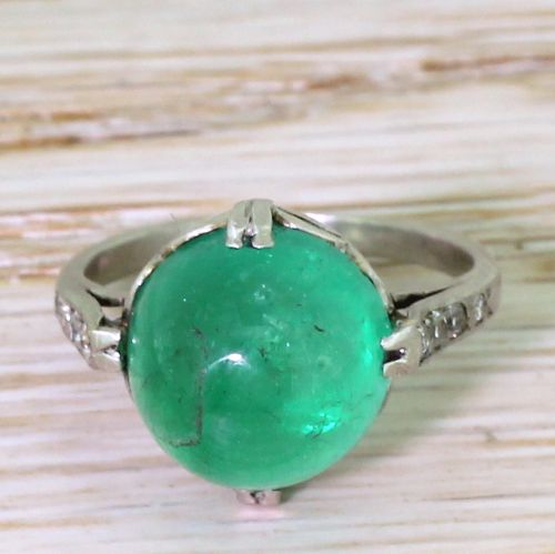 fig 1. Art Deco 5.69 Carat Colombian Cabochon Emerald Ring, circa 1930
