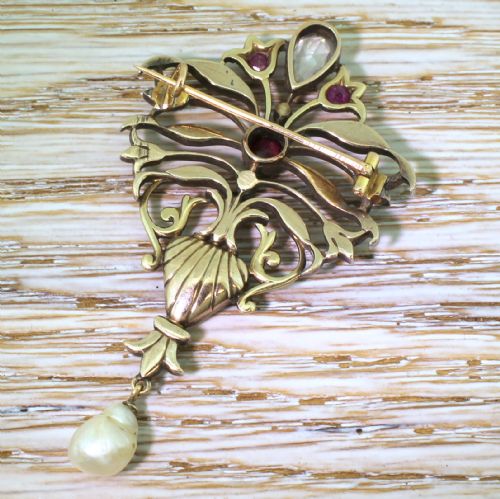 fig 1. Art Nouveau Diamond, Ruby & Natural Pearl Brooch, circa 1890