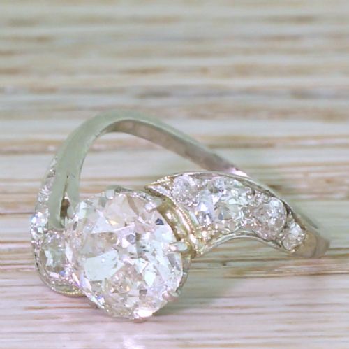 Art Deco 2.42 Carat Old Cut Diamond Twist Ring, Circa 1930
