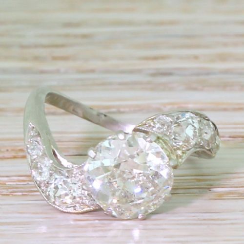 fig 1. Art Deco 2.42 Carat Old Cut Diamond Twist Ring, circa 1930