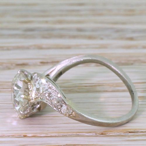 fig 2. Art Deco 2.42 Carat Old Cut Diamond Twist Ring, circa 1930