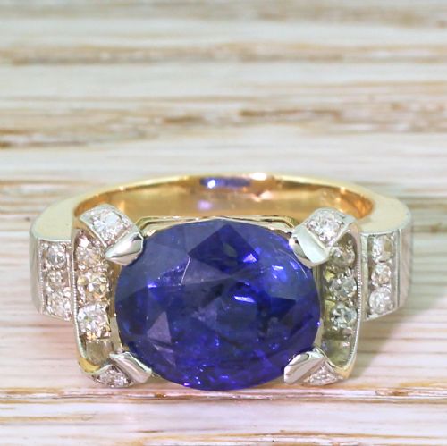 fig 1. Retro 8.12 Carat Sapphire Ring, circa 1955
