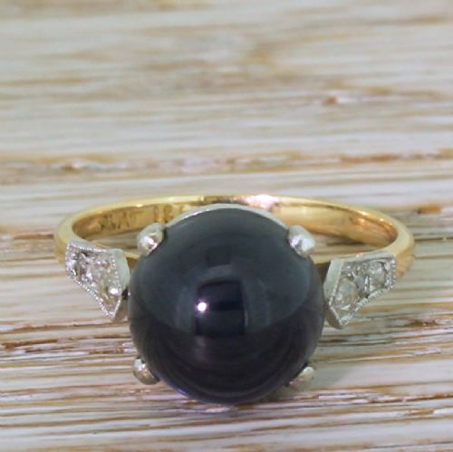 fig 1. Art Deco 5.14 Carat Cabochon Sapphire Solitaire Ring, circa 1925