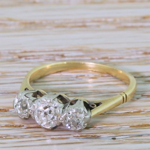 Art Deco 0.88 Carat Old Cut Diamond Trilogy Ring, Circa 1920
