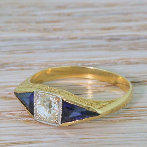 Edwardian 0.55 Carat Diamond & 1.52 Triangular Sapphire Trilogy Ring, Circa 1910