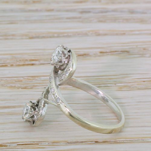 fig 2. Art Nouveau 0.49 Carat Toi Et Moi Ring, circa 1920