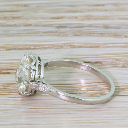 fig 2. Art Deco 2.71 Carat Old Cut Diamond Engagement Ring, circa 1940