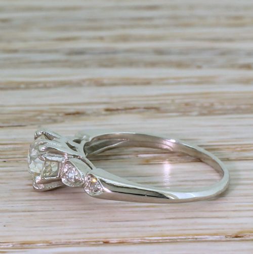 fig 2. Art Deco 0.90 Carat Old Cut Diamond Engagement Ring, circa 1925