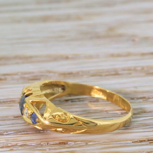 fig 2. Edwardian Sapphire & Diamond Five Stone Ring, circa 1910