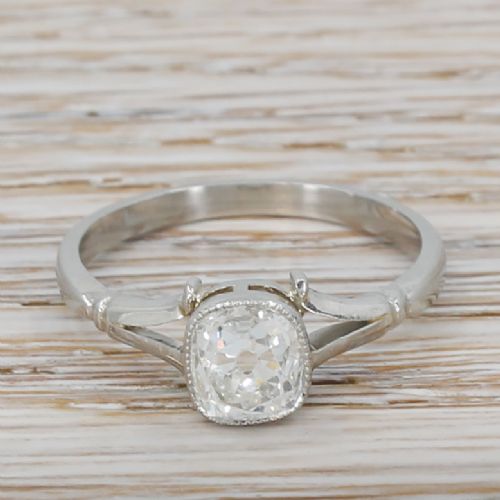 fig 1. Edwardian 1.05 Carat Old Cut Diamond Engagement Ring, circa 1910