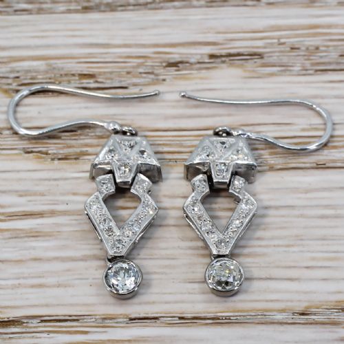 fig 2. Art Deco 0.95 Carat Old Cut Diamond Drop Earrings, circa 1920