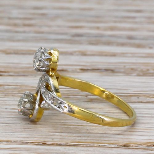 fig 2. Art Nouveau 0.46 Carat Old Cut Diamond Toi Et Moi Ring, circa 1910