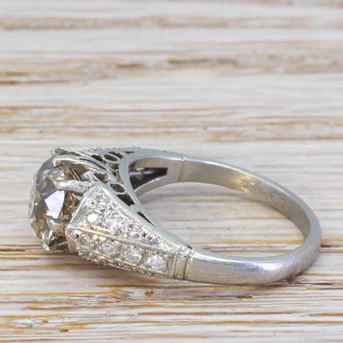 fig 2. Art Deco 2.61 Carat Old Cut Diamond Engagement Ring, circa 1935
