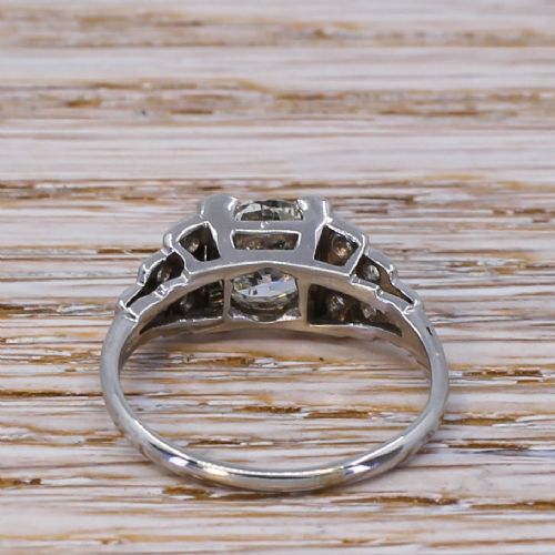 fig 3. Art Deco 1.10 Carat Old Cut Diamond Engagement Ring, circa 1920