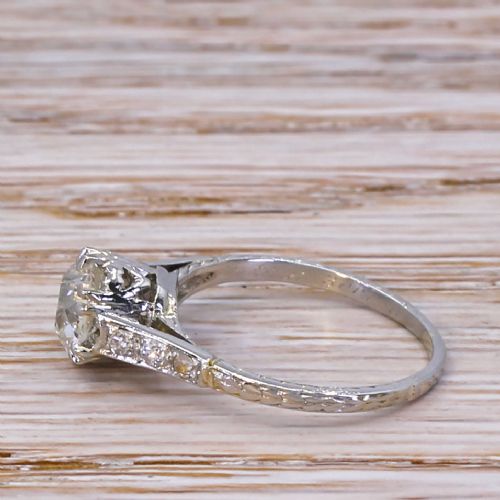 fig 2. Art Deco 1.36 Carat Old Cut Diamond Engagement Ring, circa 1915